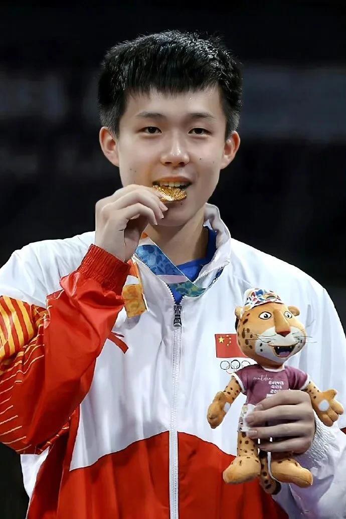 中国运动员夺得冠军,引发热议 中国运动员夺得冠军,引发热议