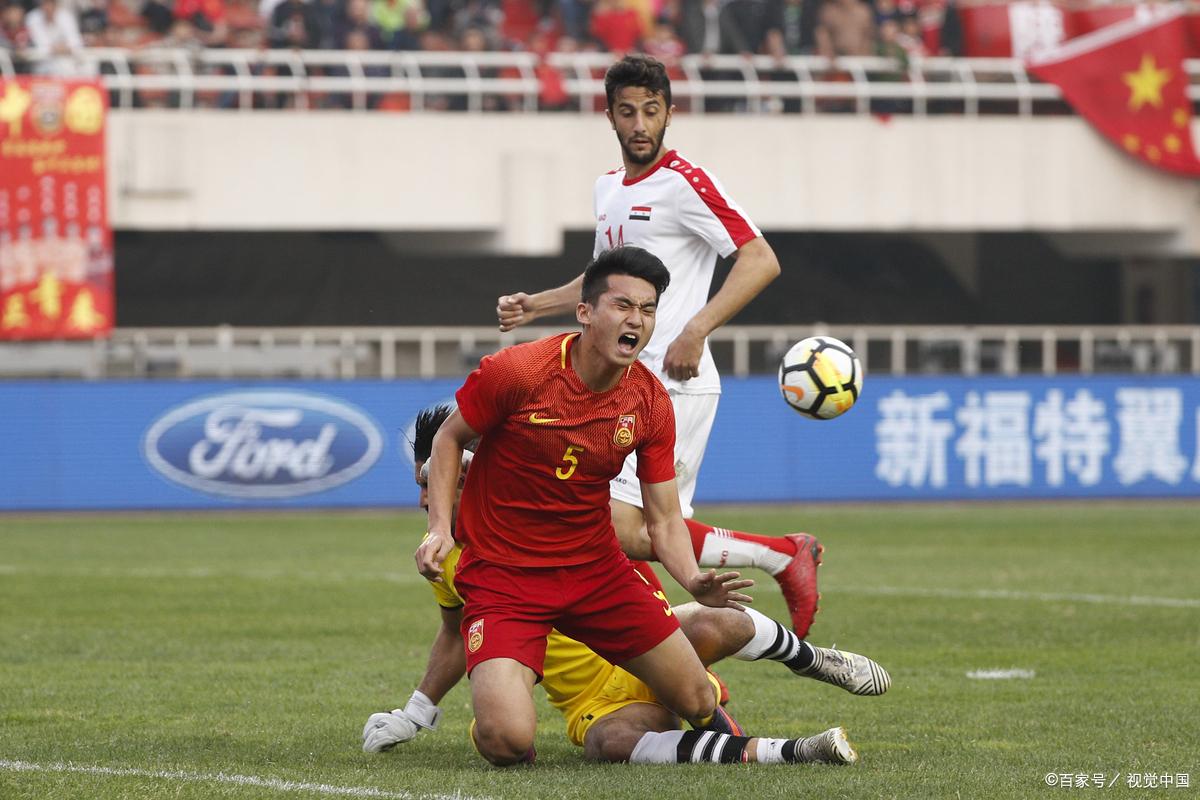 开云体育APP下载-助攻射门助推球队胜利，英雄赛场上崭露头角的简单介绍