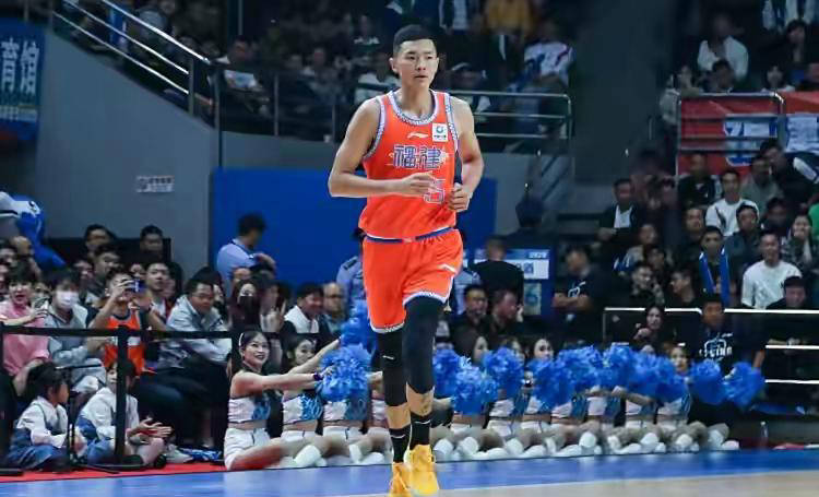 开云体育入口-队内新援表现抢眼,球迷期待更多胜利的简单介绍