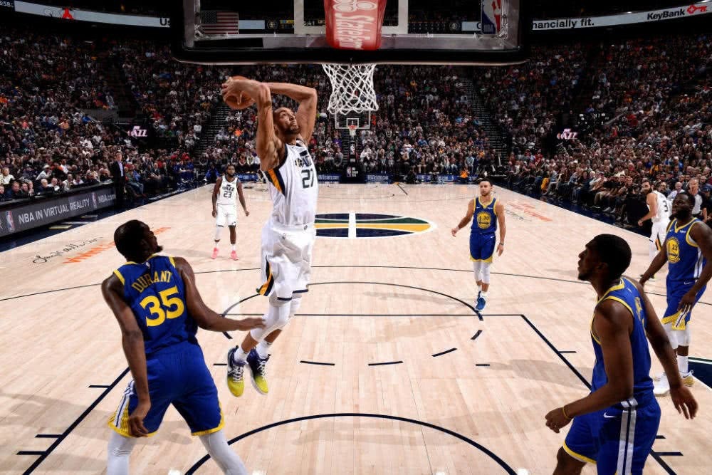 开云体育平台APP-包含焦点大战：比分分析上演巅峰碰撞的词条