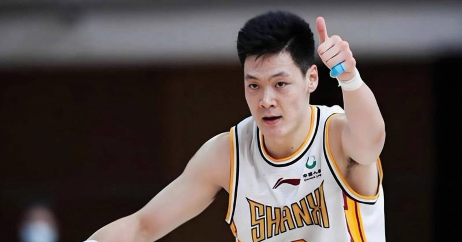 开云下载-CBA球员突破自我，表现堪称完美