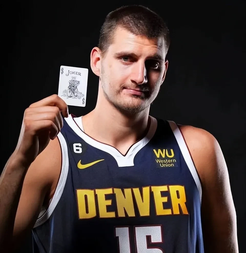 独行侠翻盘太阳，约基奇状态火热