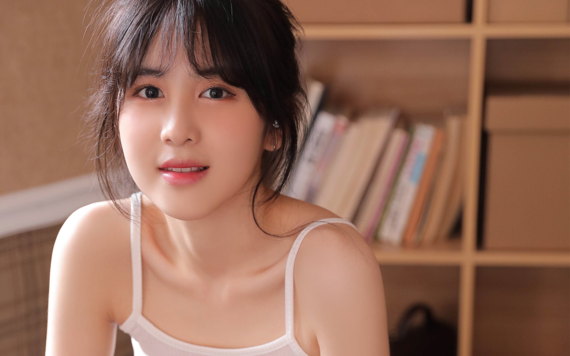 开云官网-同名同姓的较量，当绿茵场的努涅斯与篮球场的努涅斯同时接管比赛